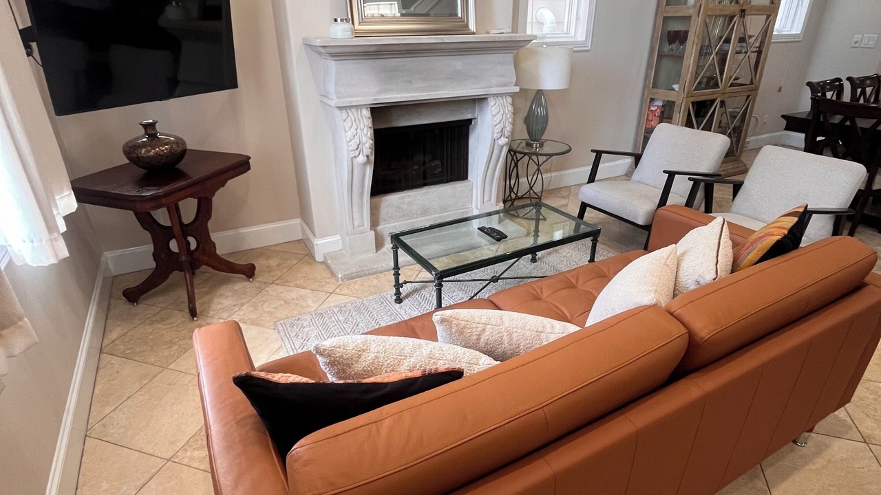 Photo of Livingroom in Peninsula