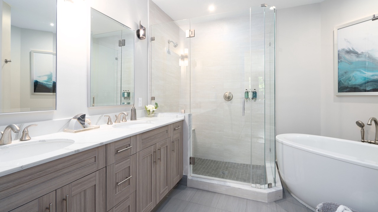 Photo of Bathroom in Rock Harbor