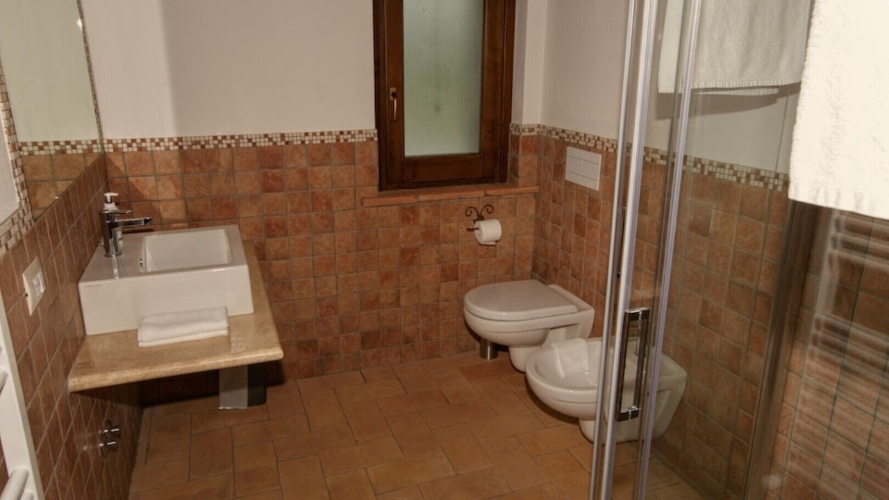 Photo of Bathroom in Todi