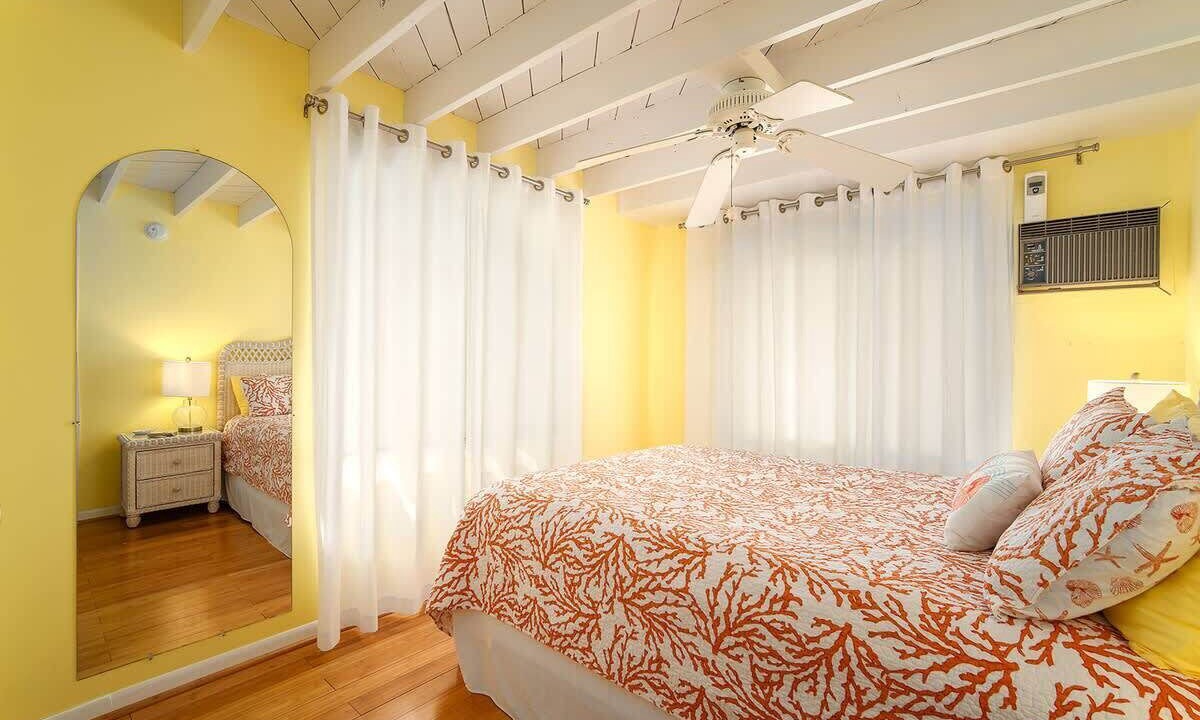 Photo of Bedroom in Summerland Key