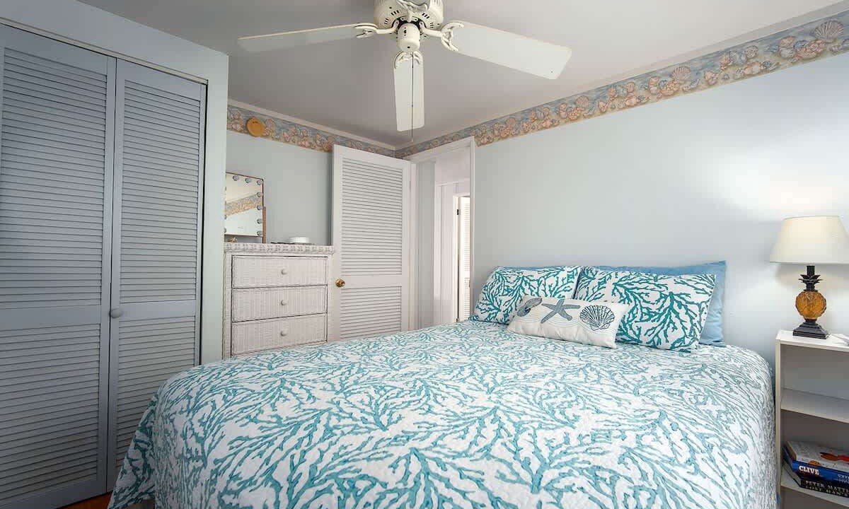 Photo of Bedroom in Summerland Key