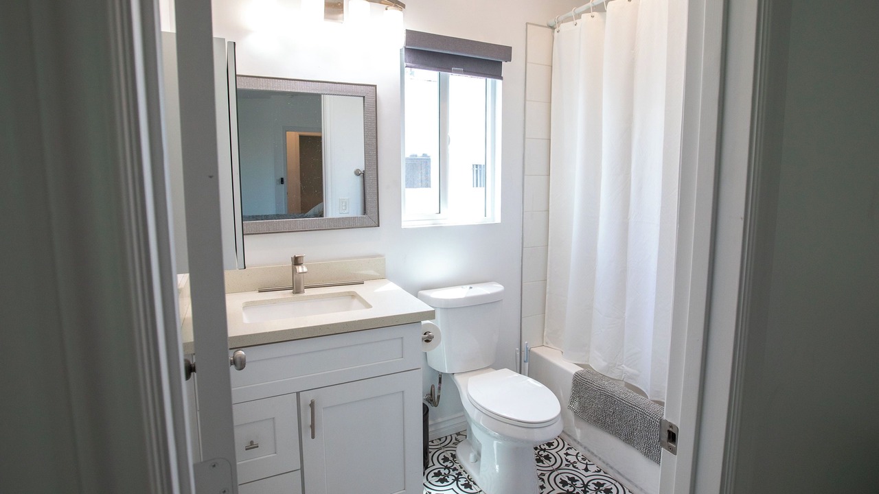 Photo of Bathroom in Park Mesa Heights