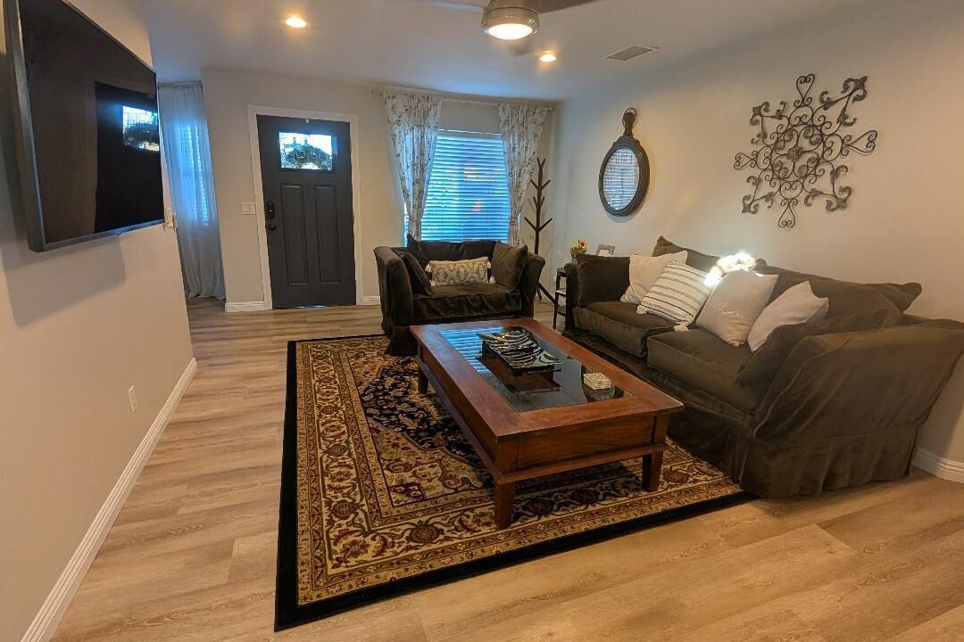 Photo of Livingroom in Downey