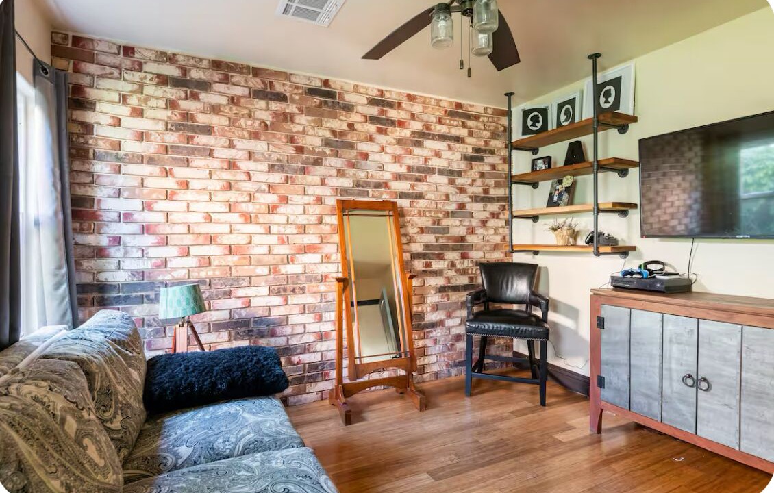 Photo of Livingroom in View Park-Windsor Hills