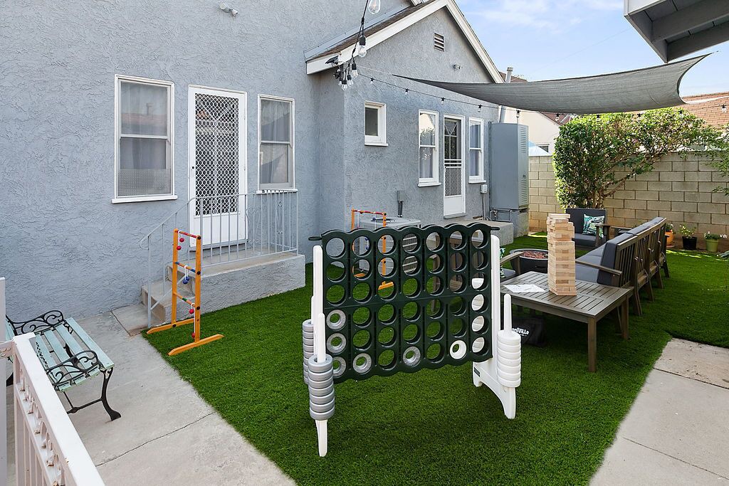 Photo of Patio Balcony in East Los Angeles