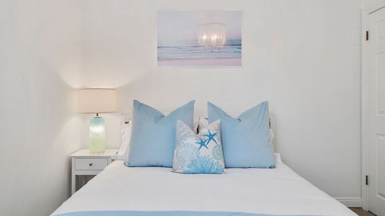 Photo of Bedroom in Harbor