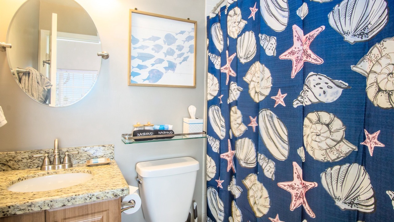 Photo of Bathroom in Marathon