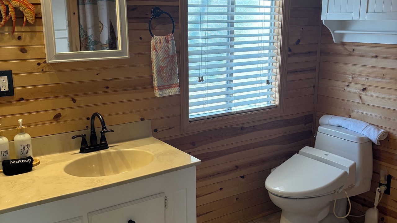 Photo of Bathroom in Little Torch Key
