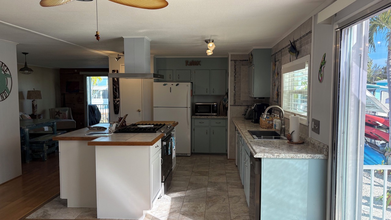 Photo of Kitchen in Little Torch Key