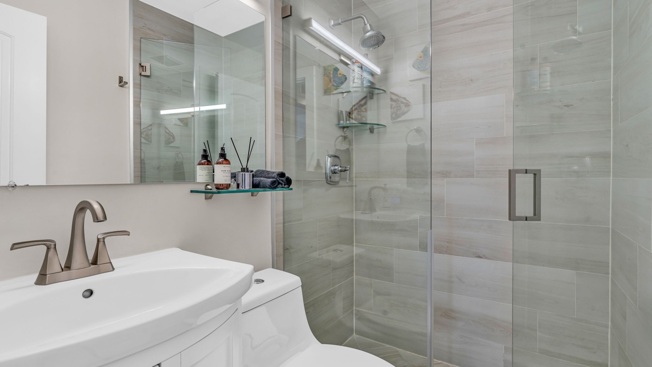 Photo of Bathroom in Islamorada