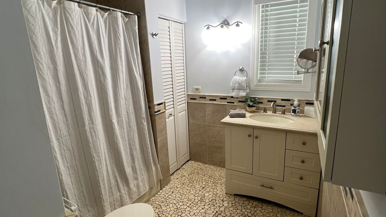 Photo of Bathroom in Tavernier