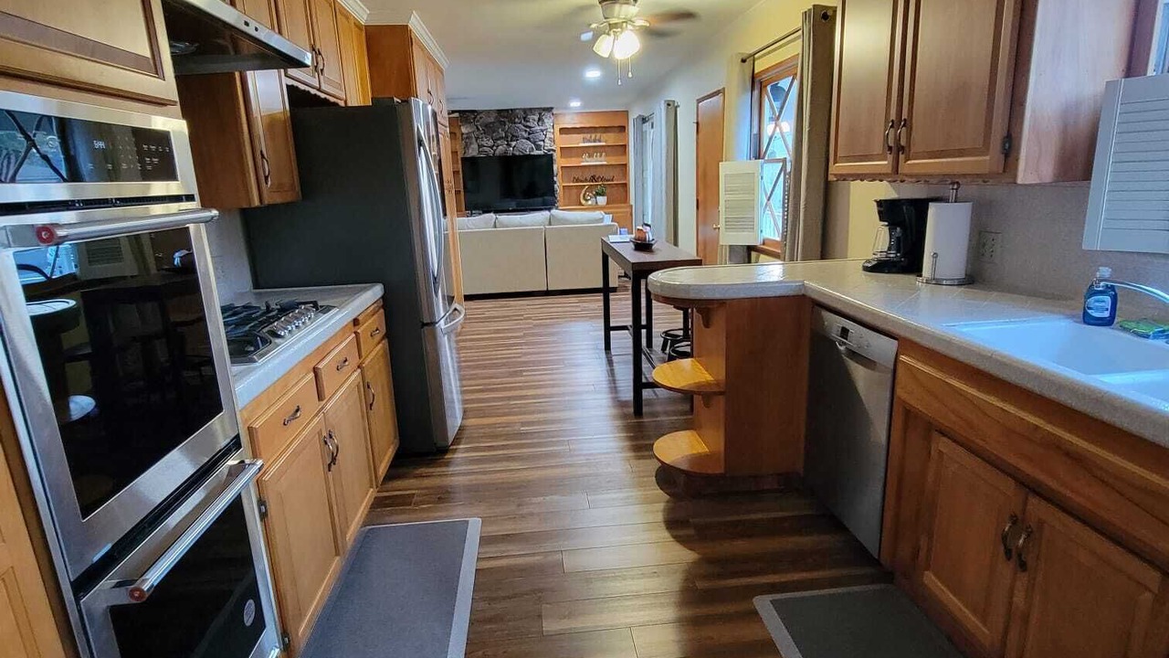 Photo of Kitchen in Wrigley