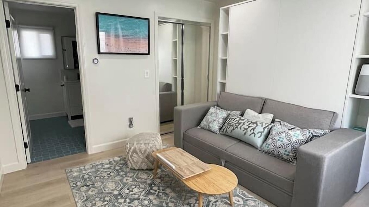 Photo of Livingroom in The Strand
