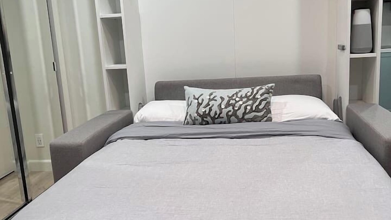 Photo of Bedroom in The Strand