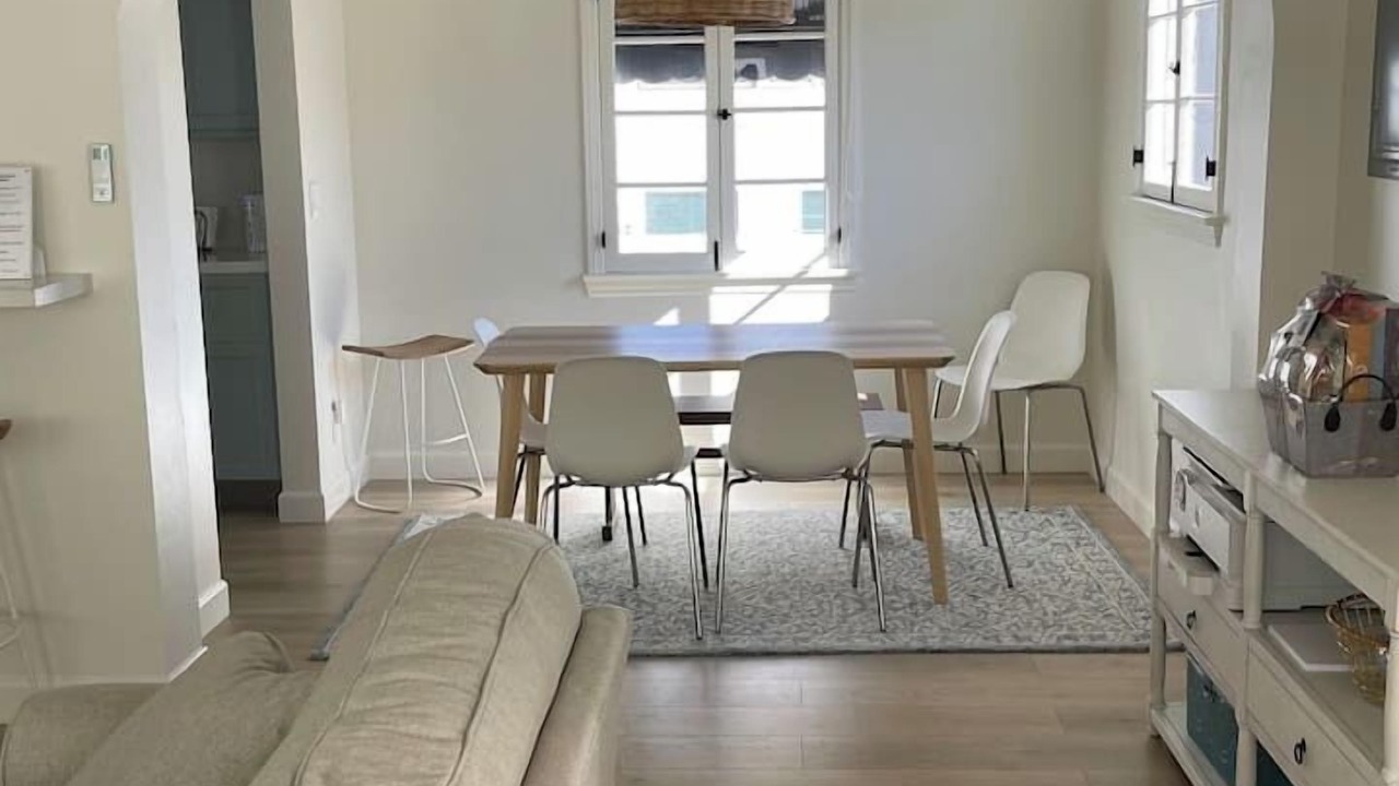 Photo of Livingroom in The Strand