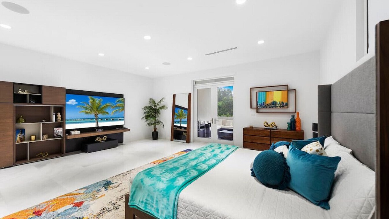 Photo of Bedroom in Pinecrest