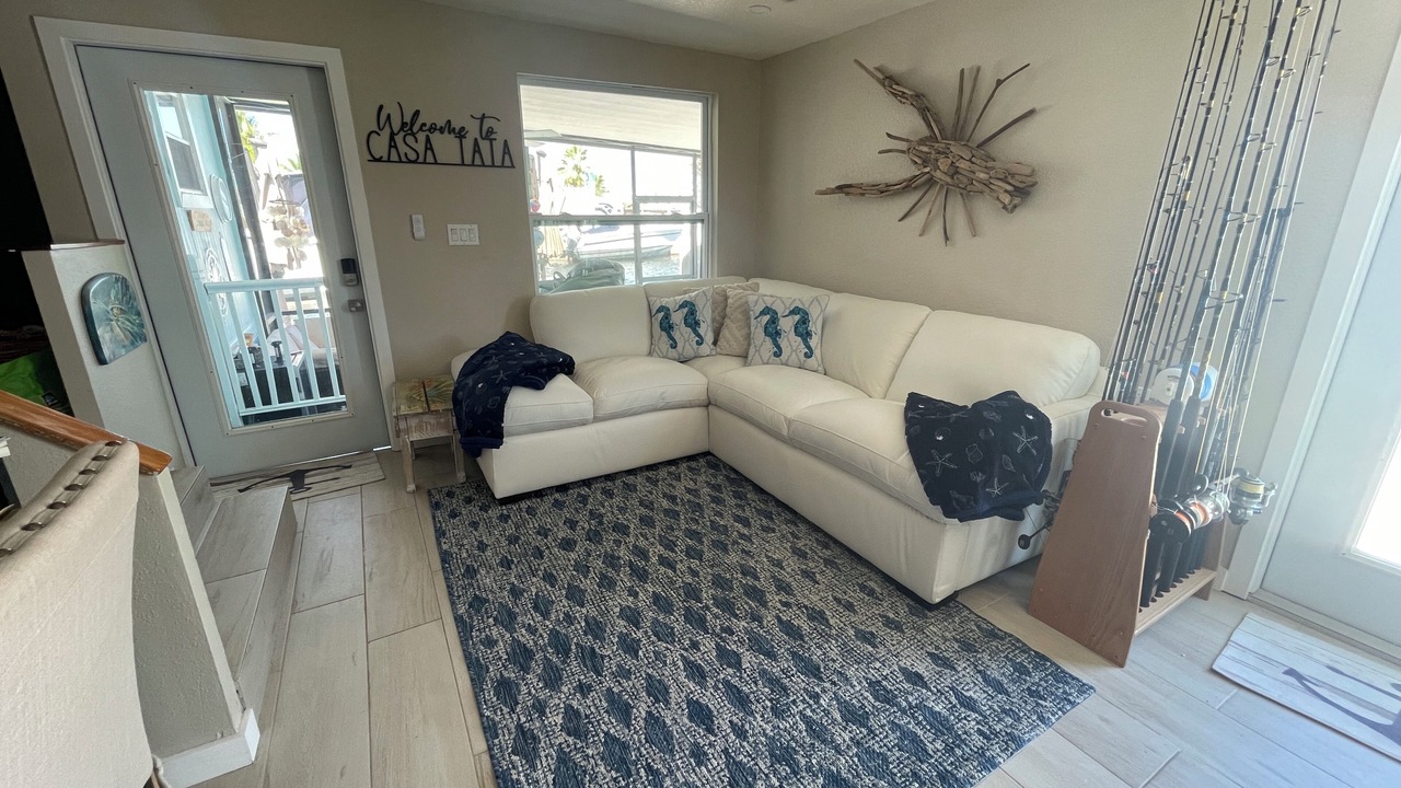 Photo of Livingroom in Cross Key Waterways