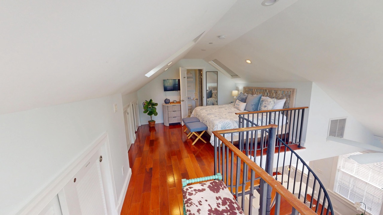 Photo of Bedroom in Historic Seaport