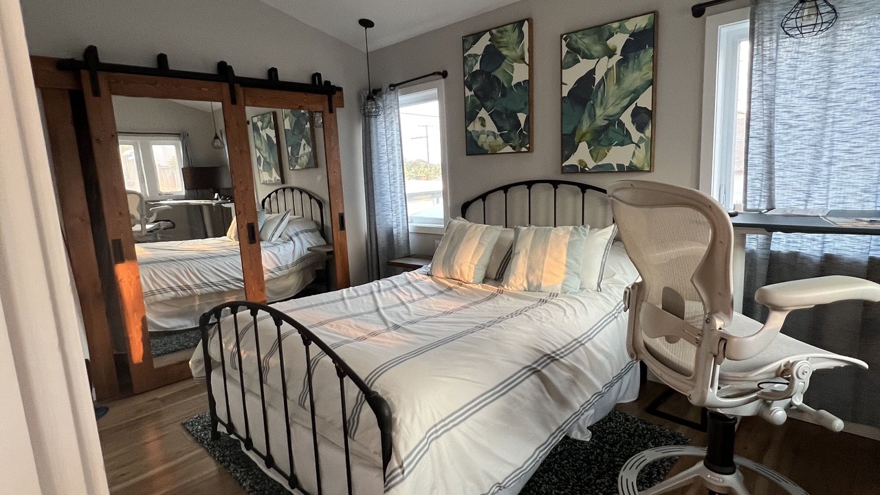 Photo of Bedroom in El Segundo