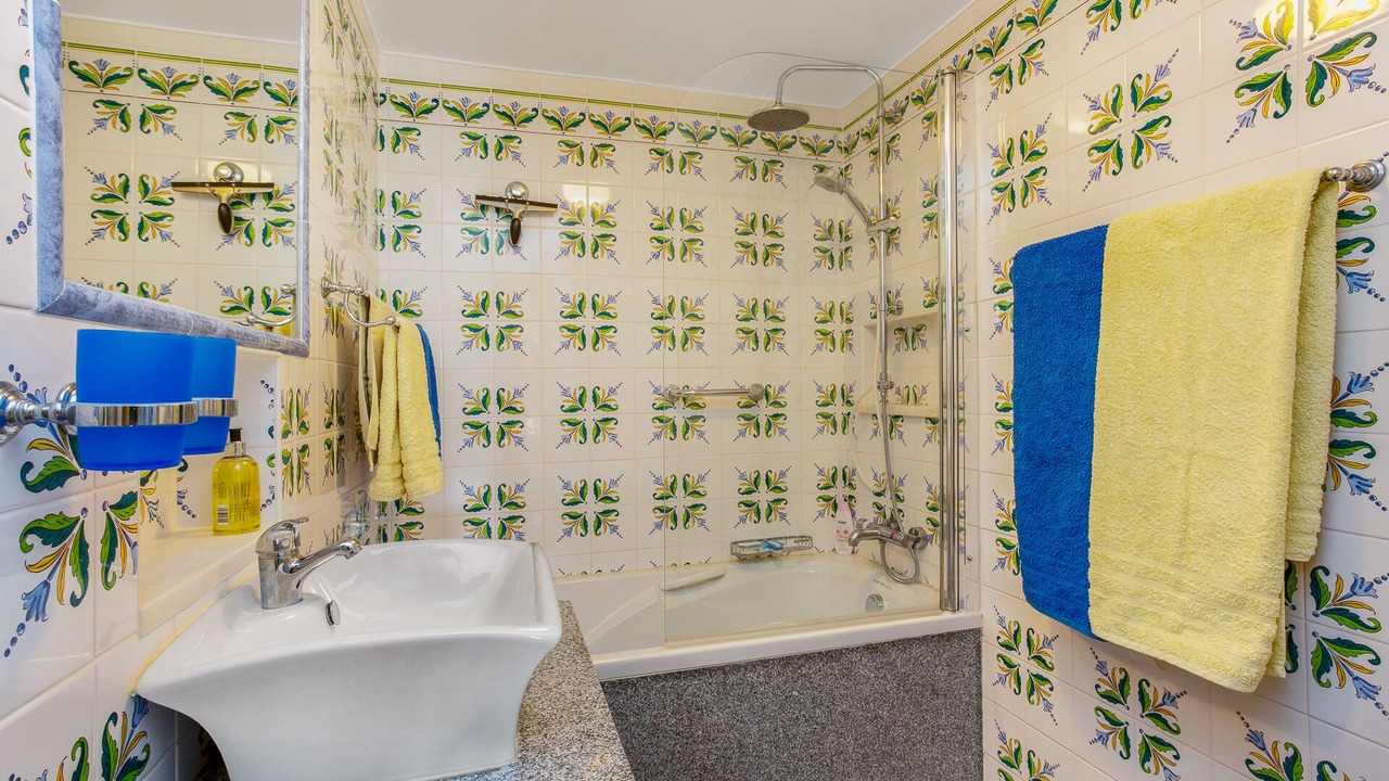 Photo of Bathroom in Salema