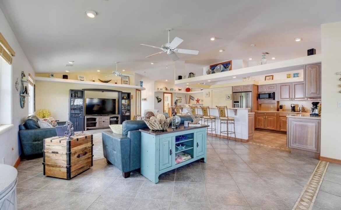 Photo of Livingroom in Cudjoe Key