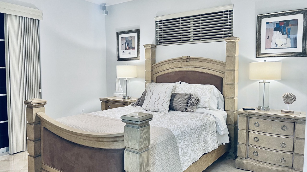 Photo of Bedroom in Rock Harbor