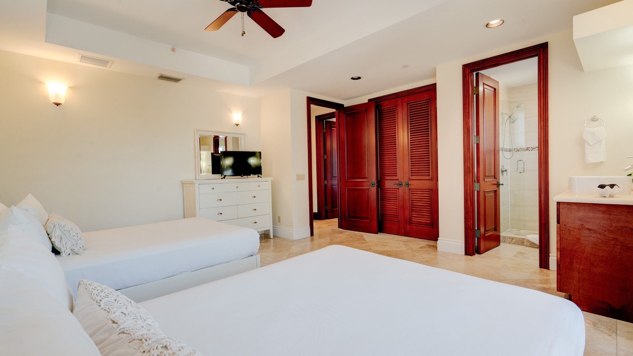 Photo of Bedroom in Marathon