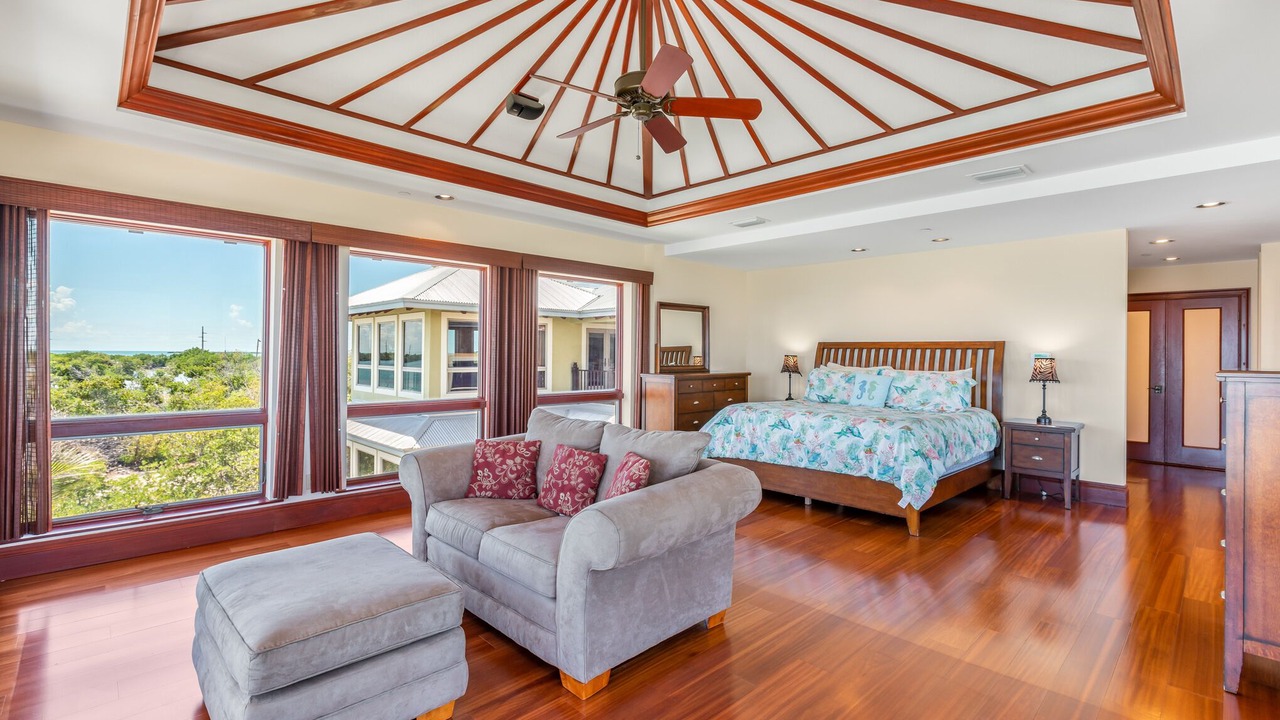 Photo of Bedroom in Marathon