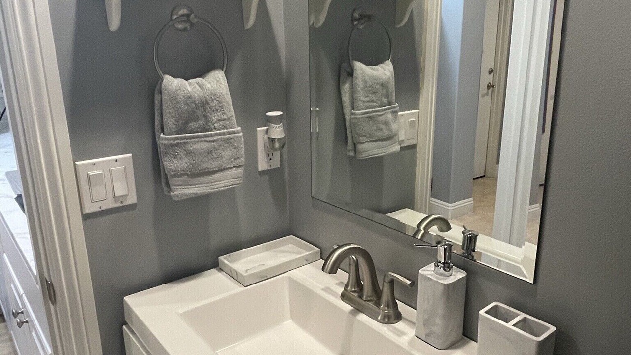 Photo of Bathroom in Harbor