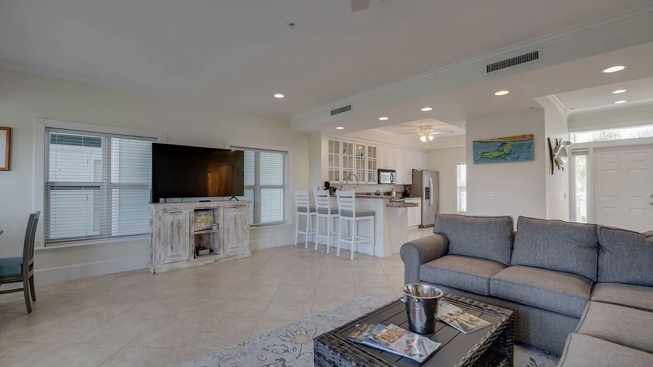 Photo of Livingroom in Key West