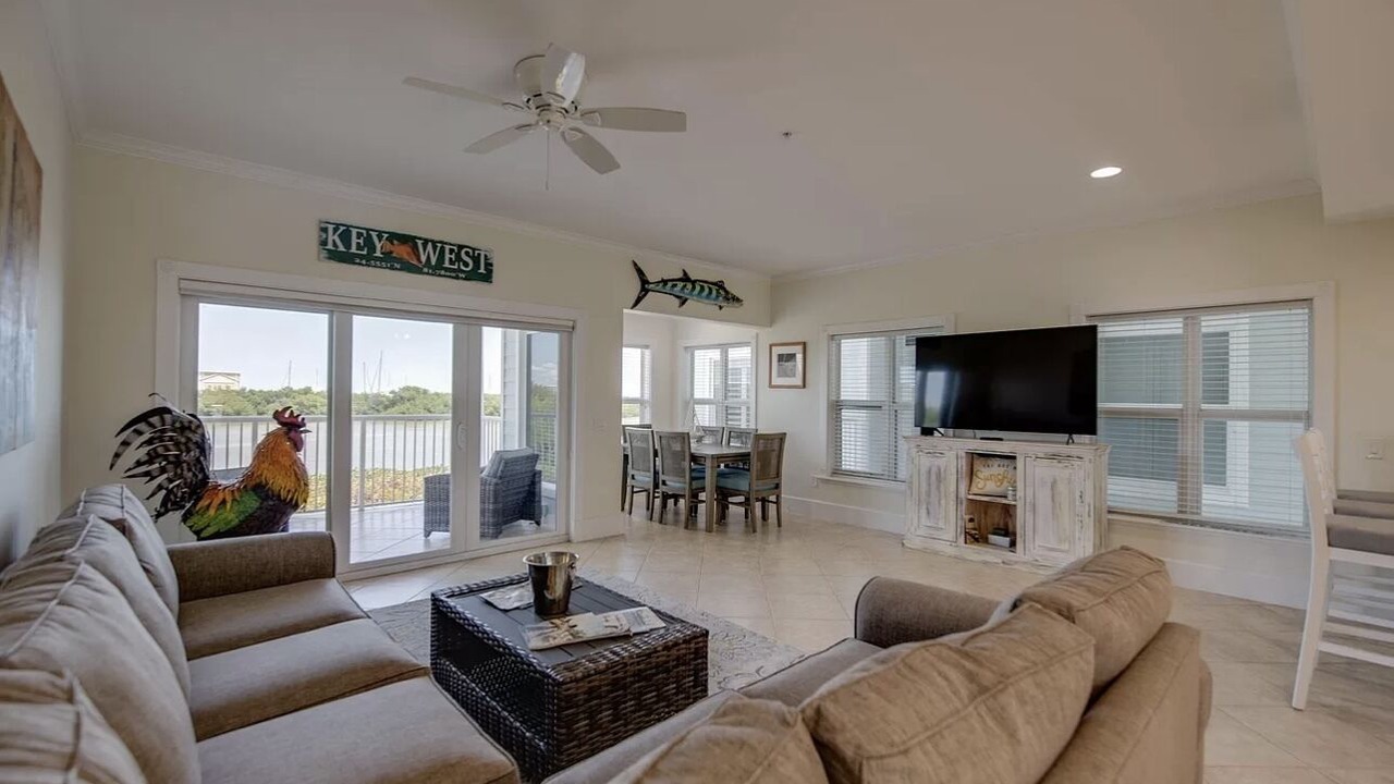 Photo of Livingroom in Key West