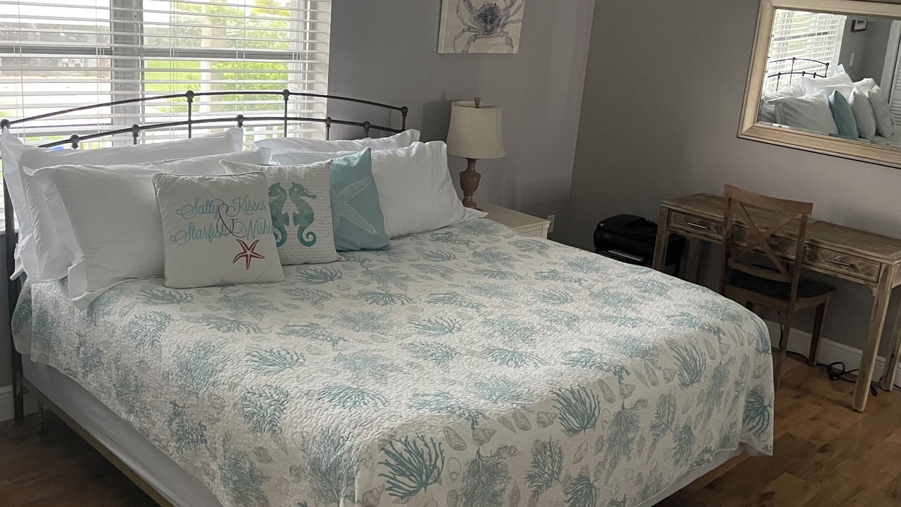 Photo of Bedroom in Cutthroat Harbor Estates