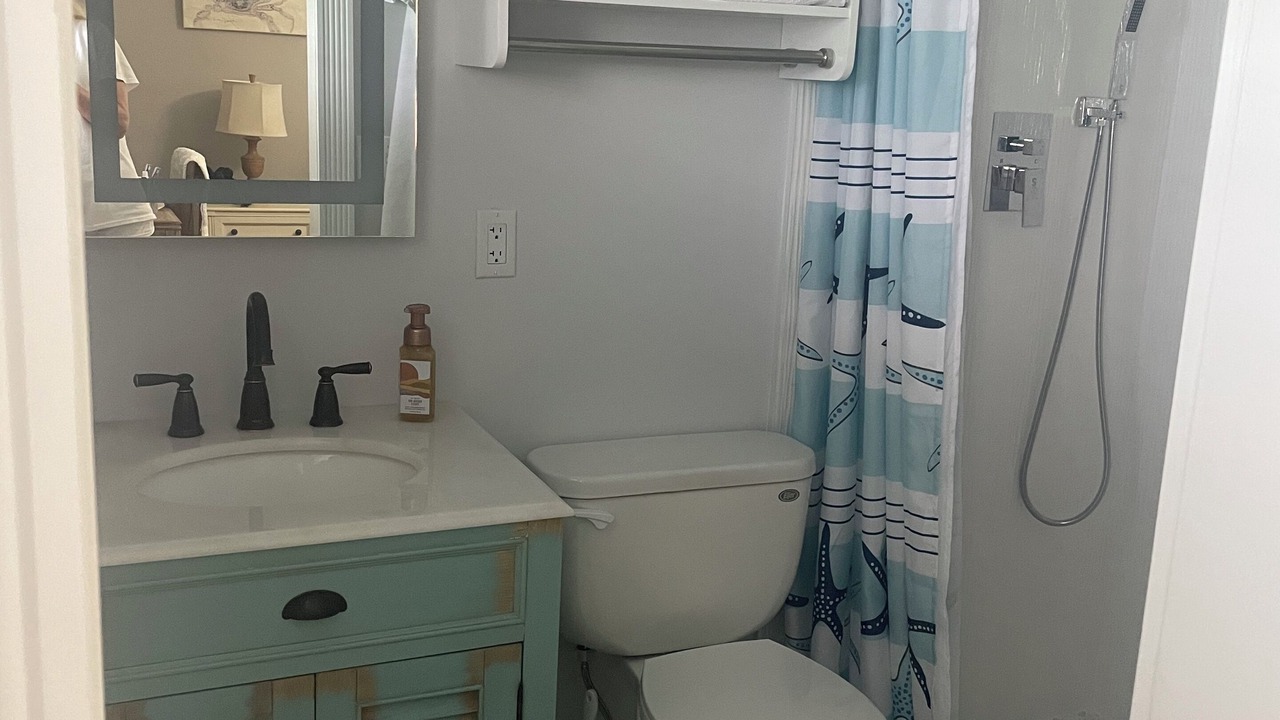 Photo of Bathroom in Cutthroat Harbor Estates
