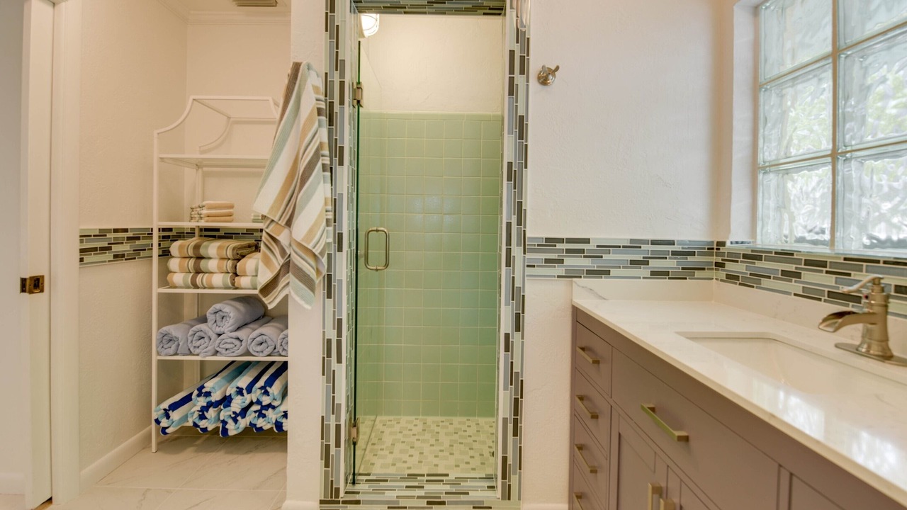 Photo of Bathroom in Sugarloaf Shores