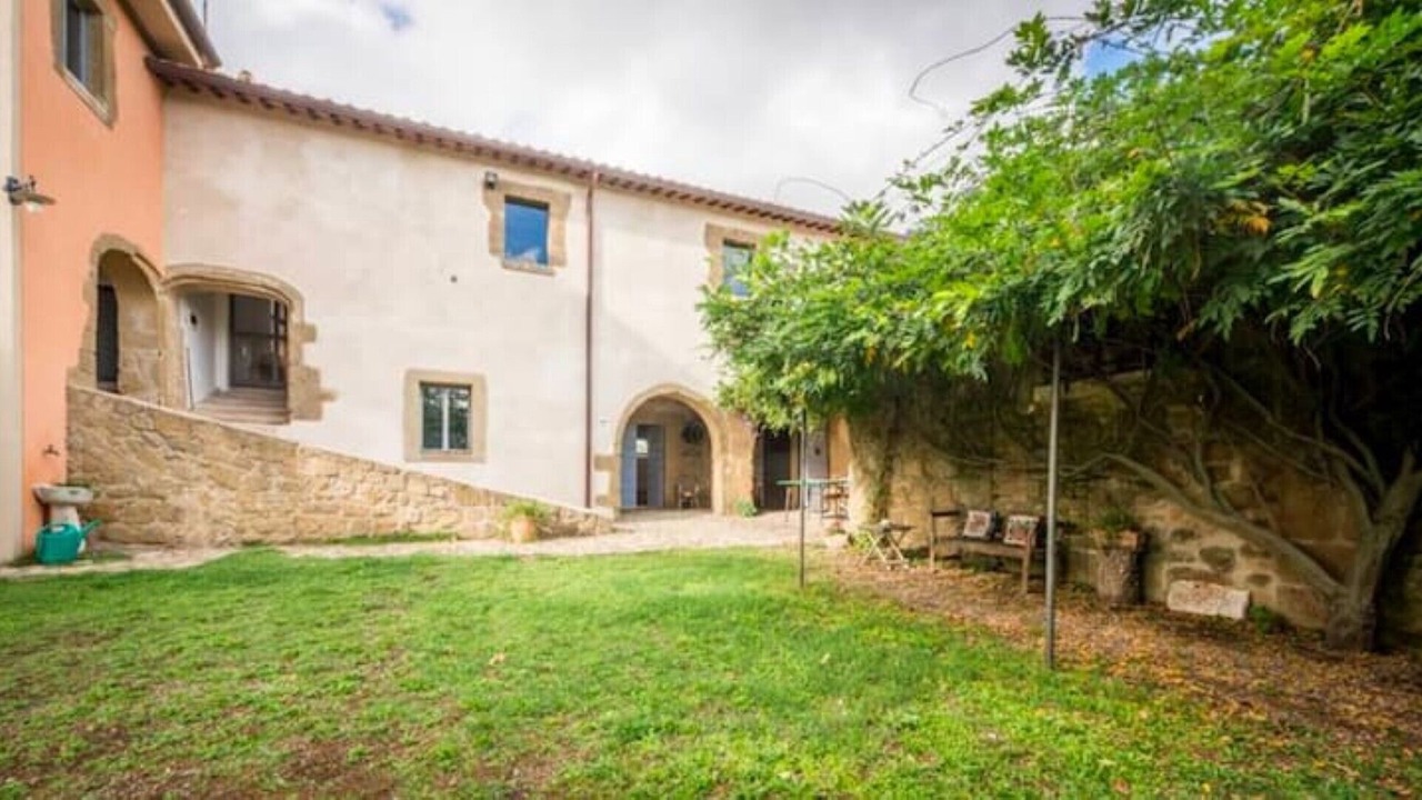 Photo of Outdoor in Farnese