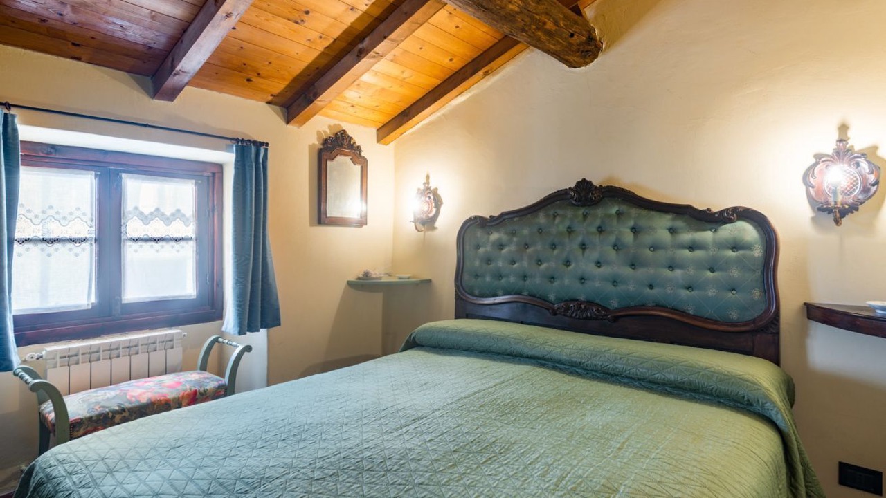 Photo of Bedroom in Borghetto di Vara