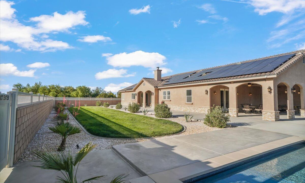 Photo of Outdoor in Palmdale