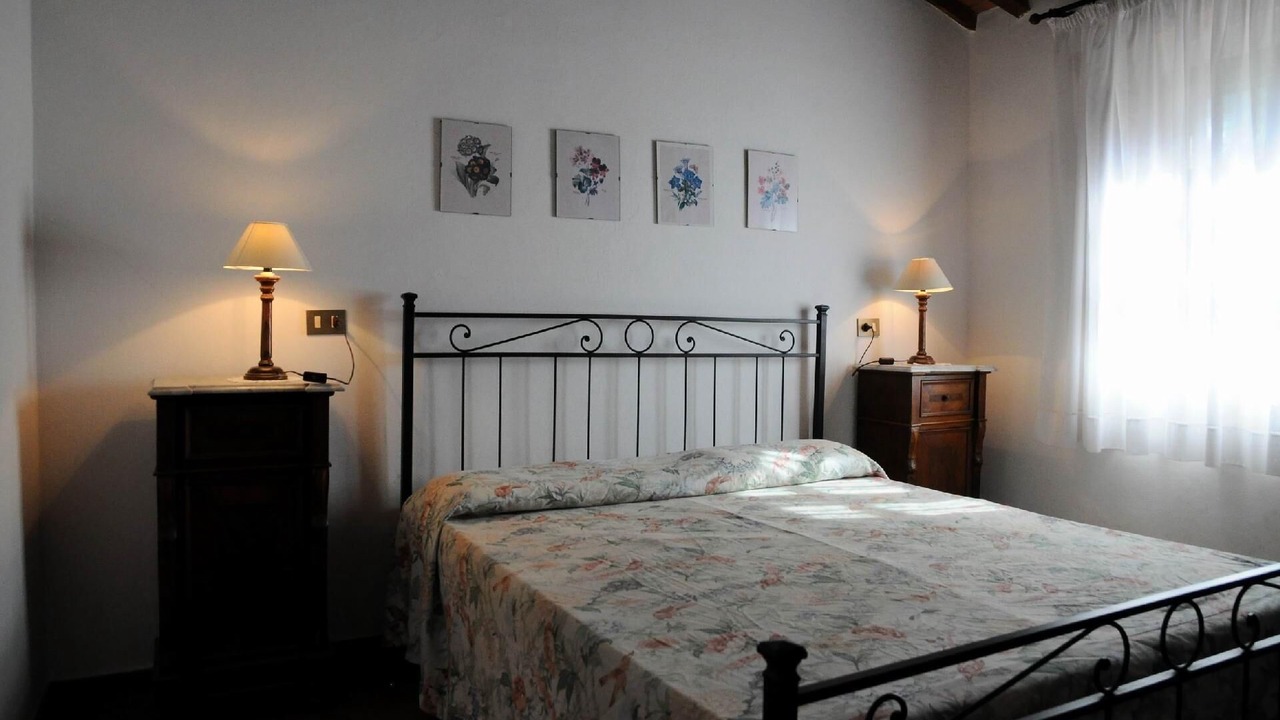 Photo of Bedroom in Castellina Marittima