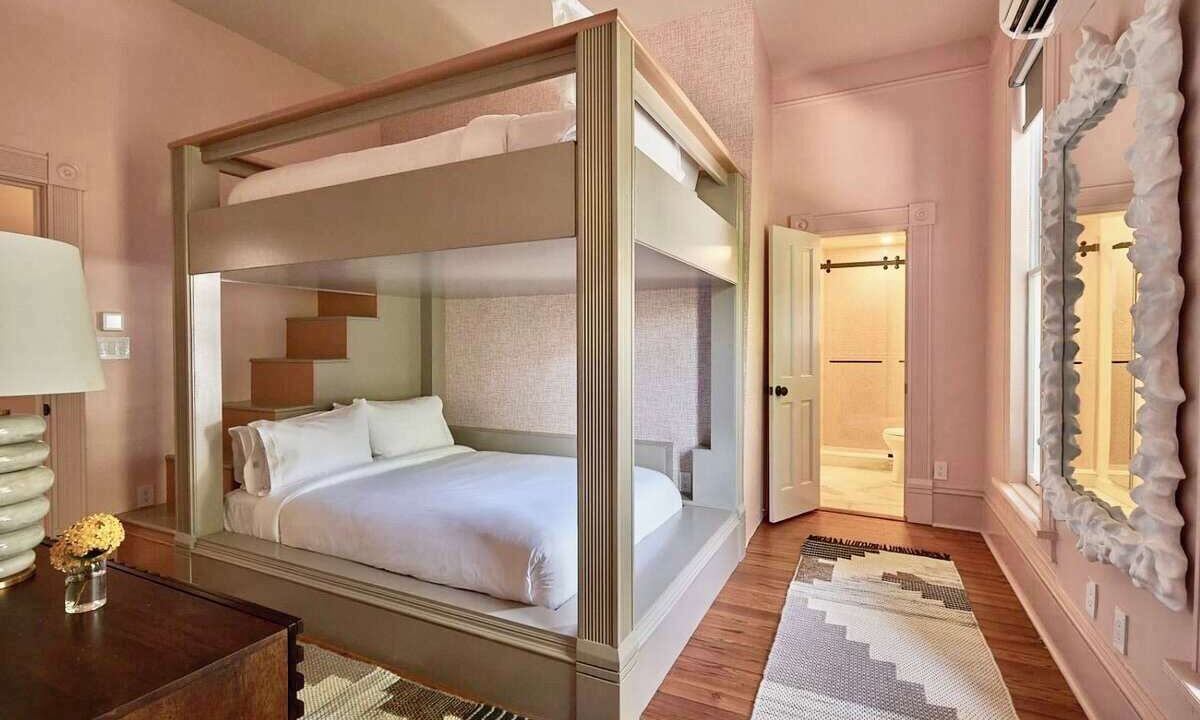 Photo of Bedroom in Historic Seaport