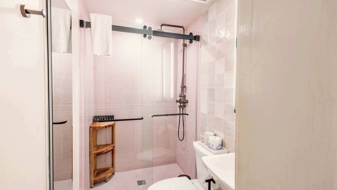Photo of Bathroom in Historic Seaport