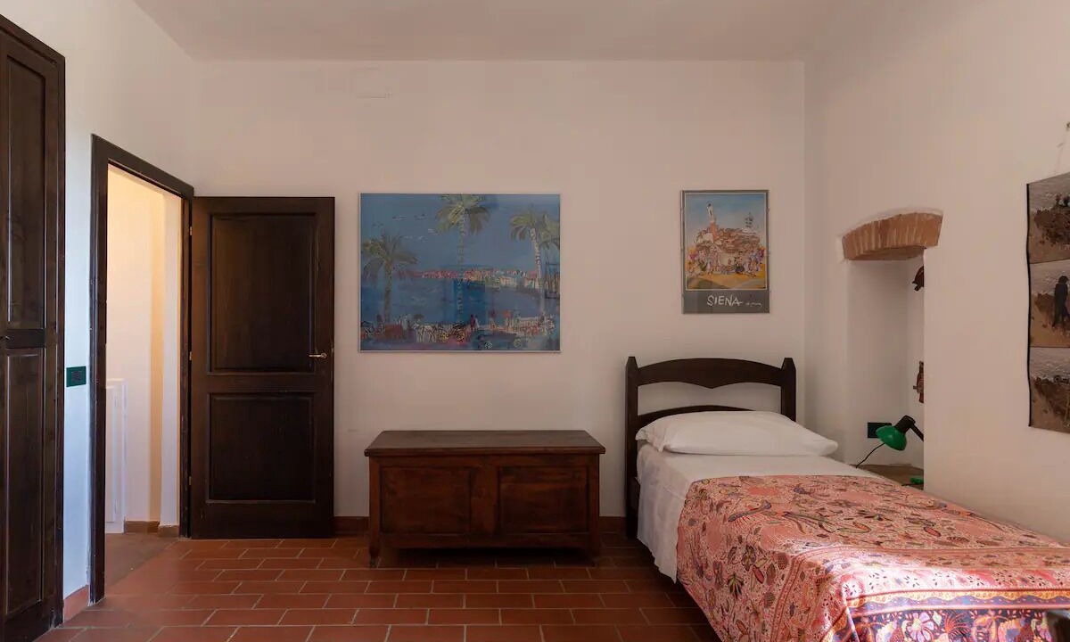 Photo of Bedroom in Campiglia Marittima