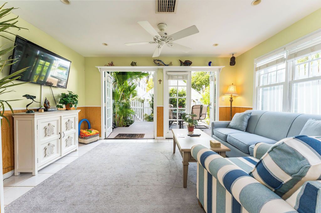 Photo of Livingroom in Bahama Village