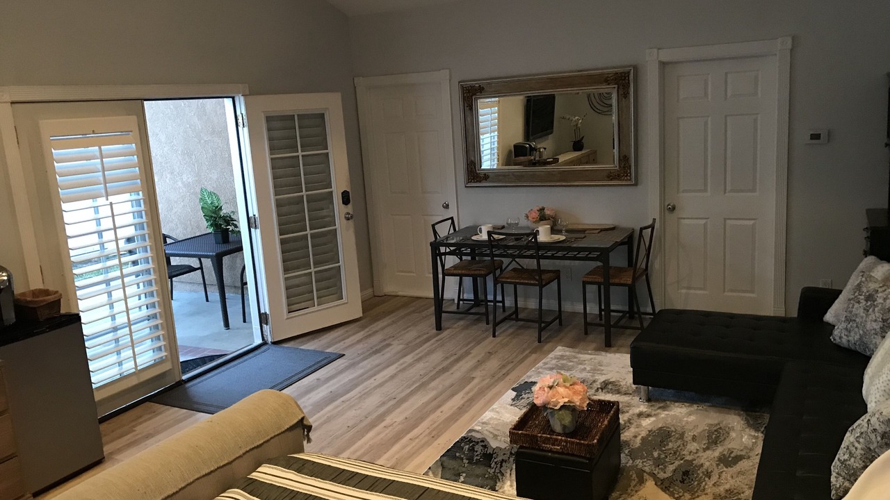 Photo of Livingroom in Del Aire