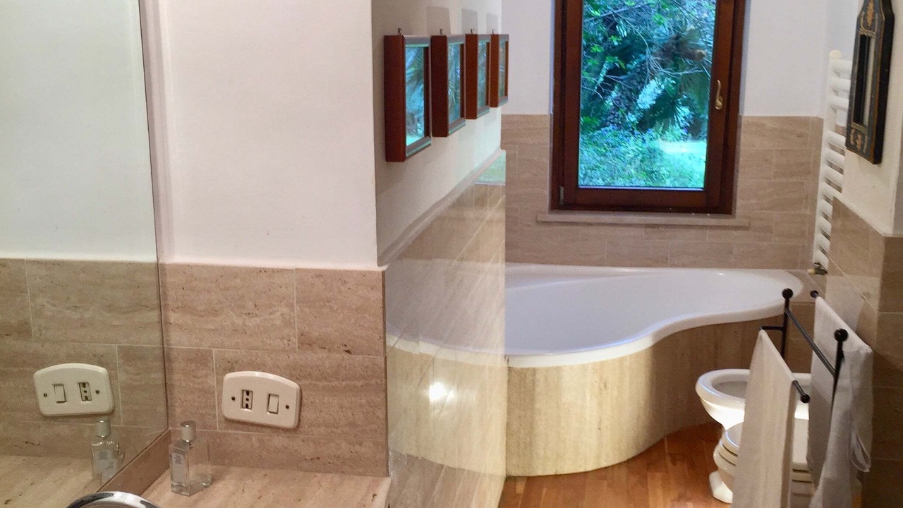 Photo of Bathroom in Anzio
