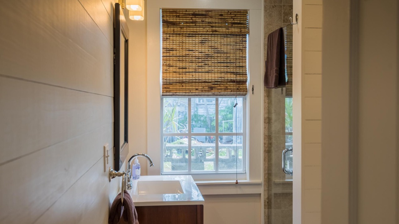 Photo of Bathroom in Uptown - Upper Duval