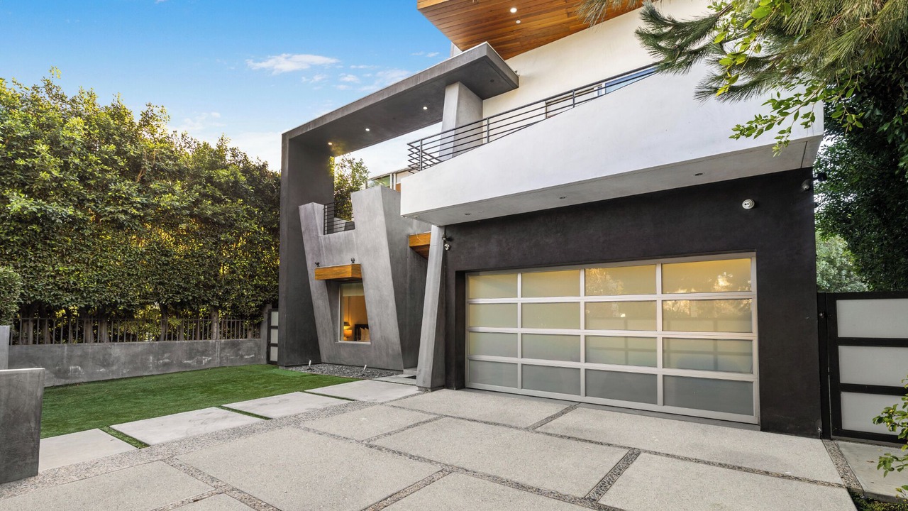 Photo of Outdoor in Beverly Grove