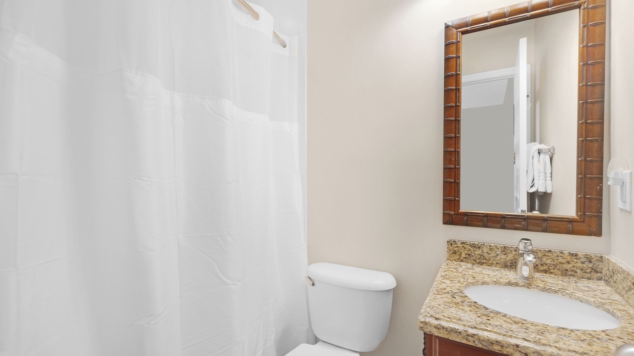 Photo of Bathroom in Marathon