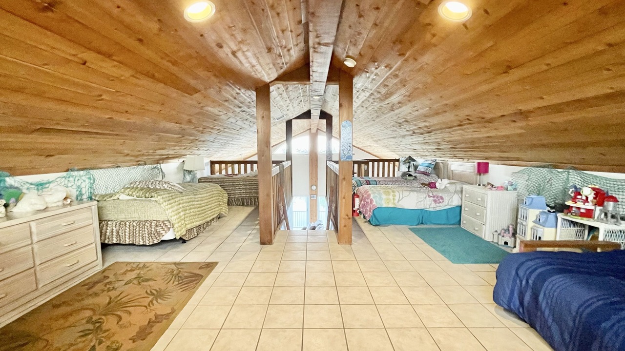 Photo of Bedroom in Summerland Key