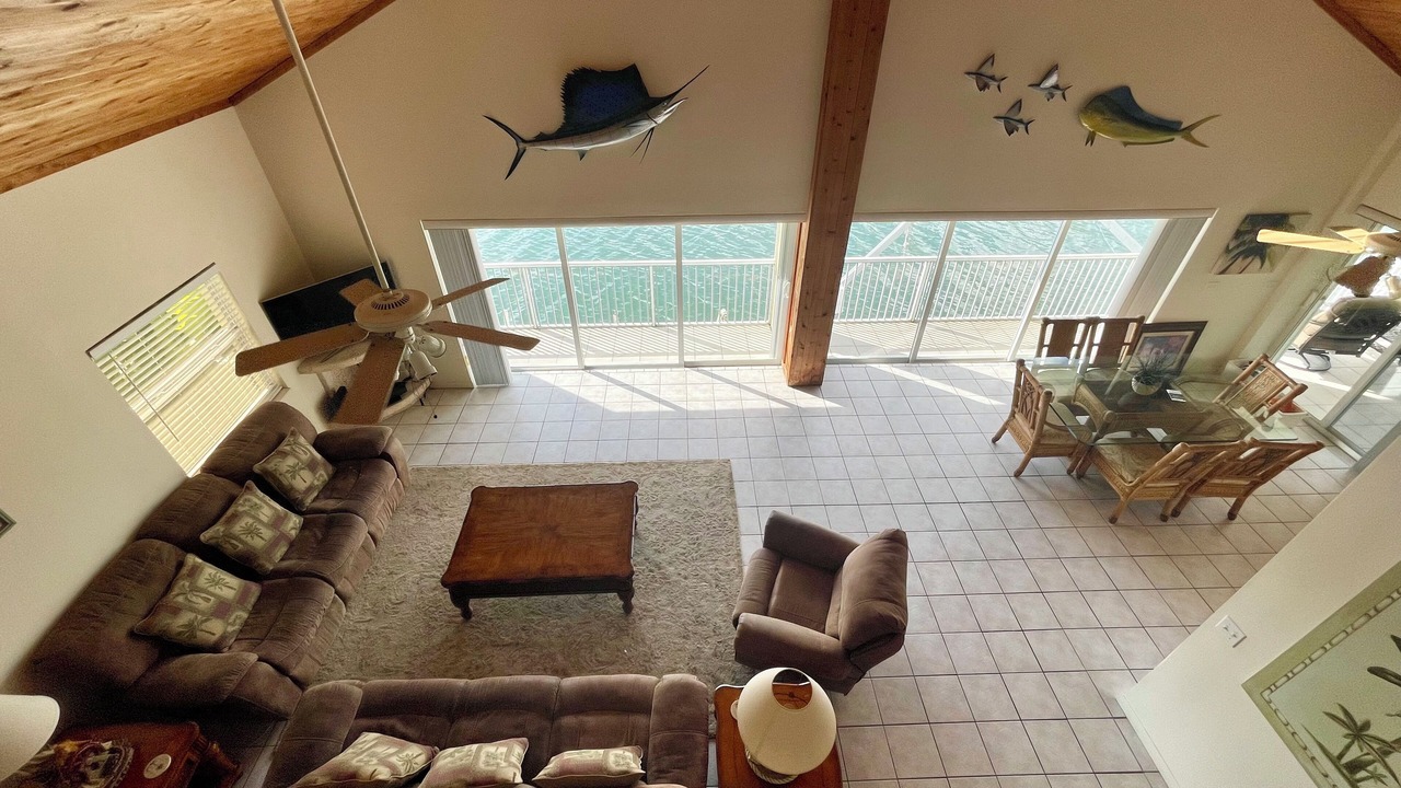 Photo of Livingroom in Summerland Key