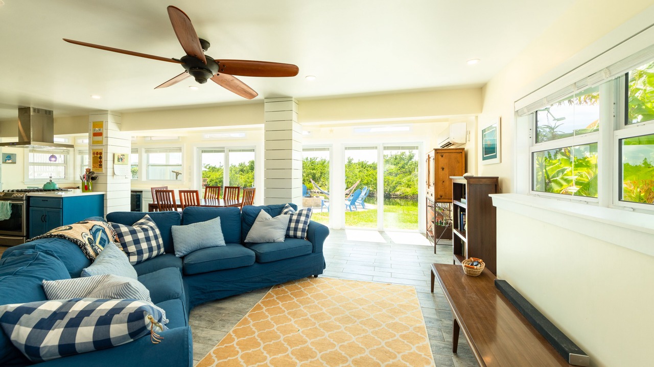 Photo of Livingroom in Geiger Key
